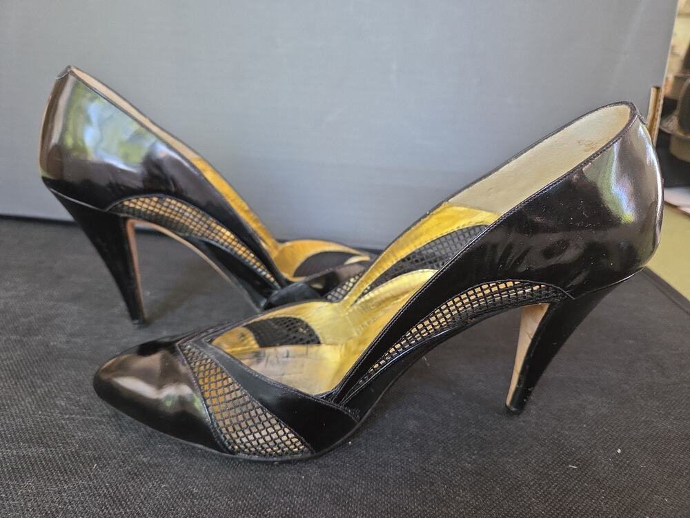 ANDREA PFISTER Black Patent Leather And Lace~Size 35.5 US5.6